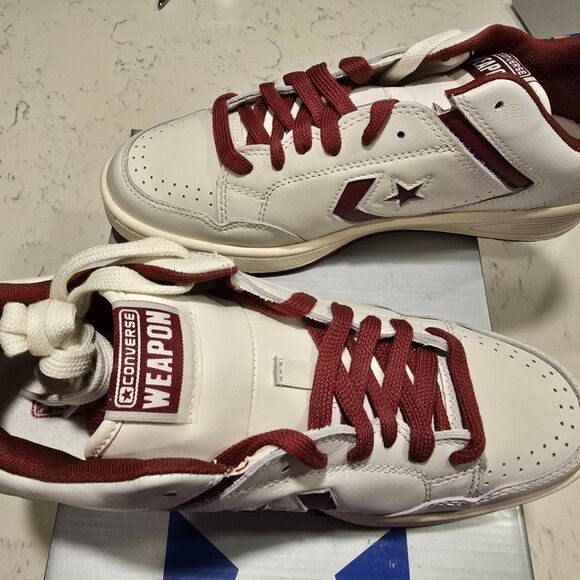 Converse Weapon OX Low Shoes Men's Size 10 Vintage White Maroon A09880C NEW - Picture 2 of 12